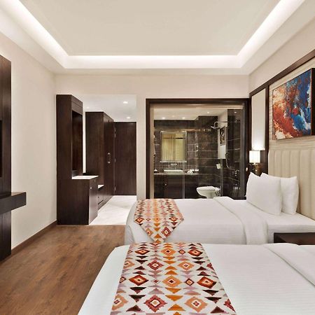 Ramada By Wyndham Kapurthala Hotell Eksteriør bilde