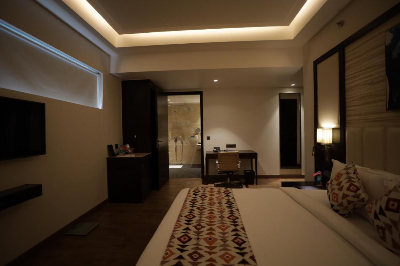 Ramada By Wyndham Kapurthala Hotell Eksteriør bilde